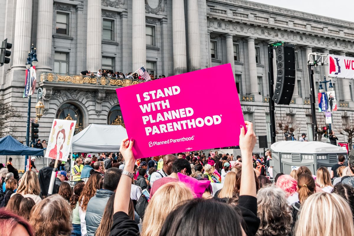 HFS to increase funding for Planned Parenthood across Illinois