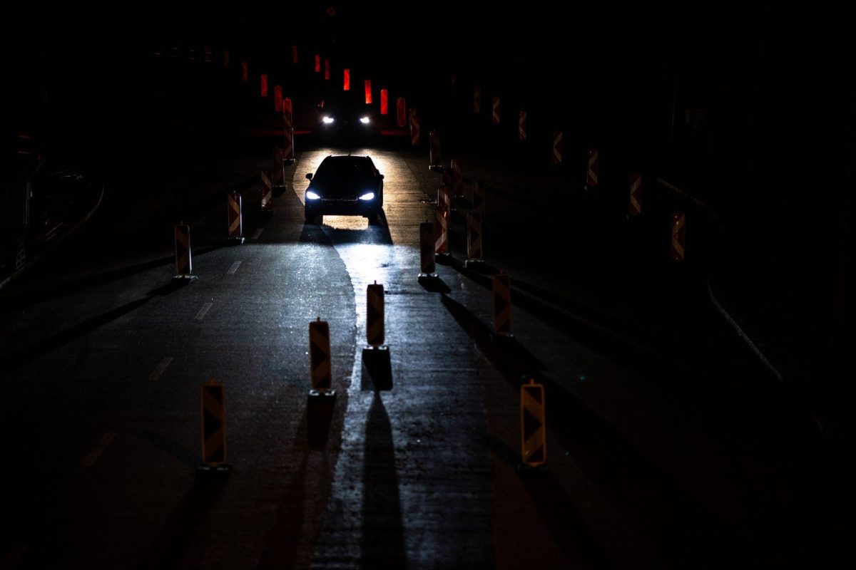 Traffic accident results in Interstate 74 road closure